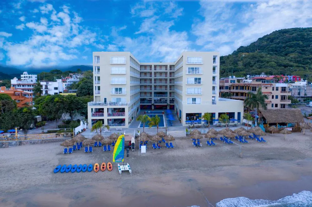 Decameron La Marina Guayabitos, Ramada All Inclusive Resort hotel hero