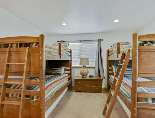 Peak 7 Mountain Lodge - Hot Tub & Expansive Views hotel detail image 4