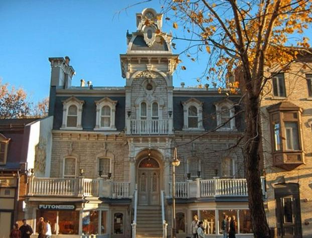 Le Château du Faubourg B&B hotel detail image 1