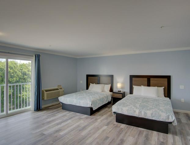 Dhimas Bayview Suites hotel detail image 4