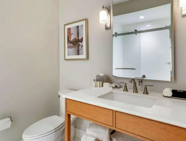 Lyric Hotel West End, Trademark Collection by Wyndham hotel detail image 3