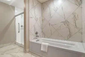 Lyric Hotel West End, Trademark Collection by Wyndham hotel detail image 4