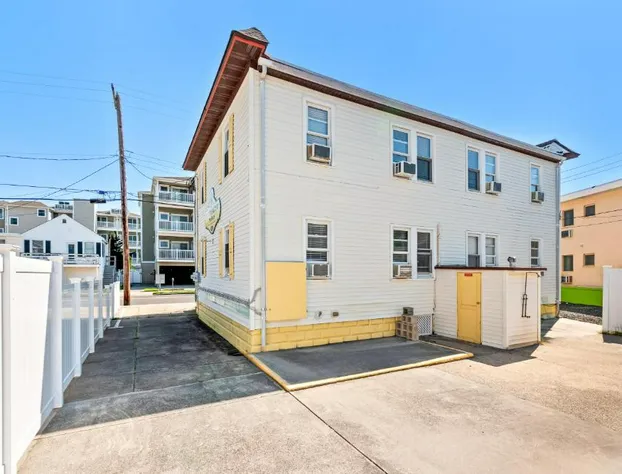 Buttercup Suites hotel detail image 1