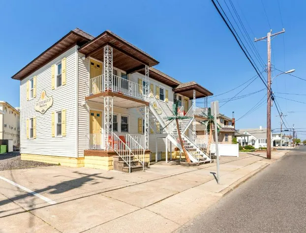 Buttercup Suites hotel detail image 3