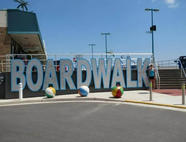 Panoramic Motel & Apartments hotel detail image 1