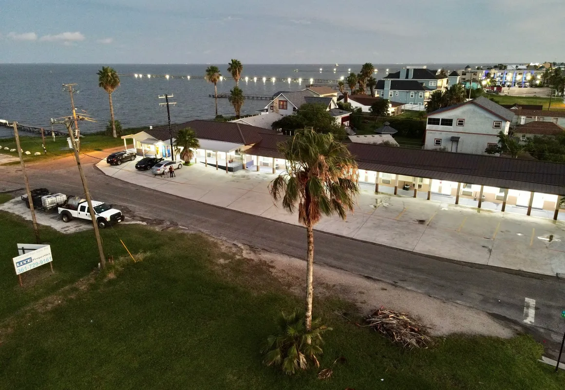 Bay View Inn hotel hero