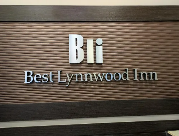 Best Lynnwood Inn hotel detail image 2