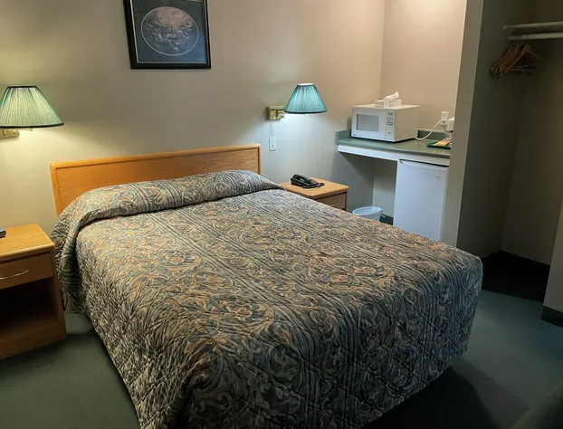 4 Pines Motel hotel detail image 3