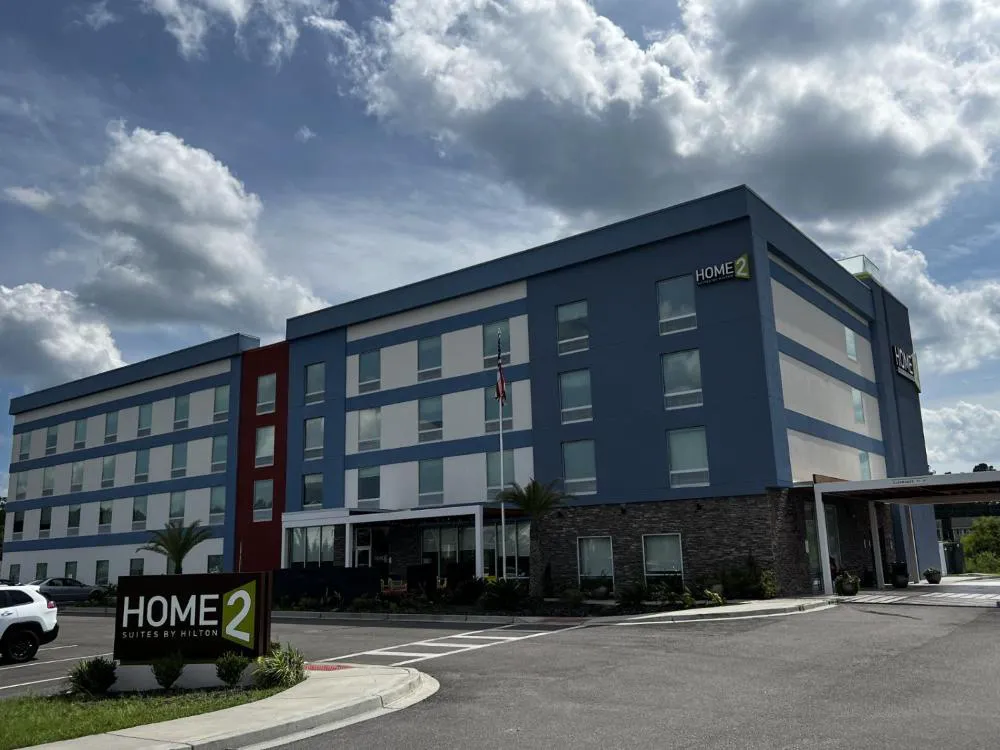 Home2 Suites by Hilton Hinesville hotel hero