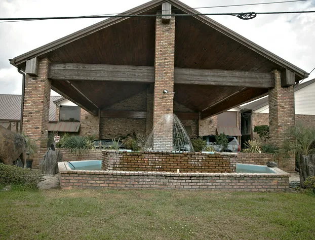 Western Inn hotel detail image 1