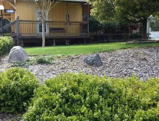 Redwood Inn Willits hotel detail image 3