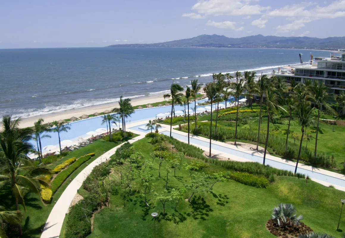 Peninsula Nuevo Vallarta hotel hero