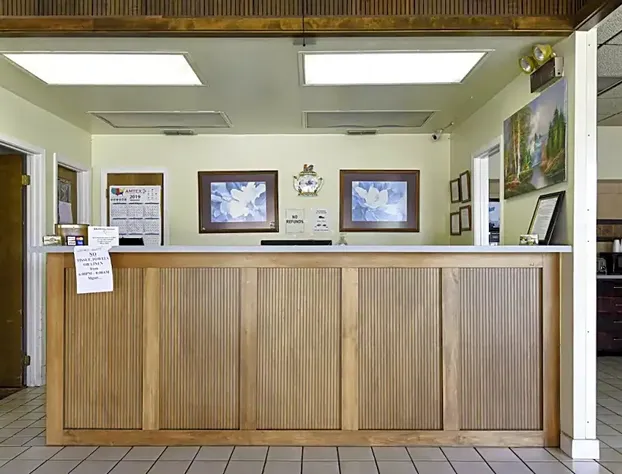 Hotel Valdosta GA I-75 & St. Augustine Rd hotel detail image 3