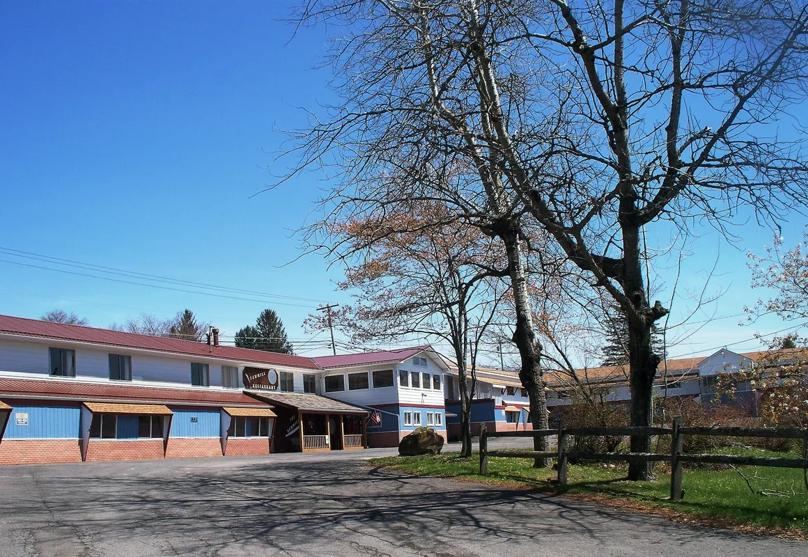 The Alpine Lodge hotel hero