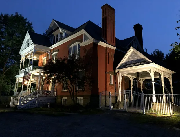 Hatch House Bed & Breakfast hotel detail image 1