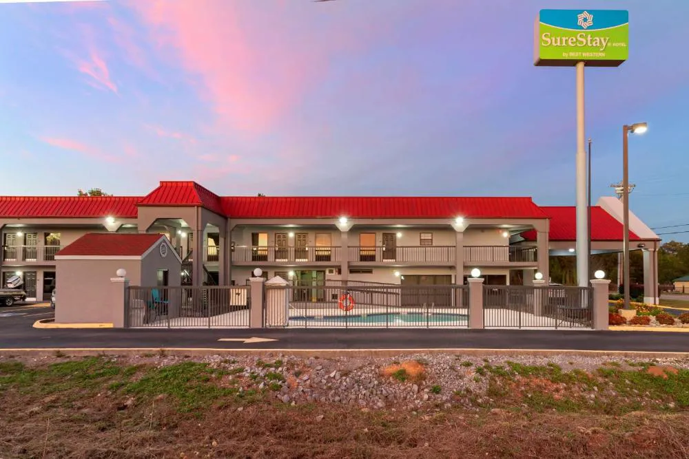 SureStay Hotel by Best Western Lenoir City hotel hero