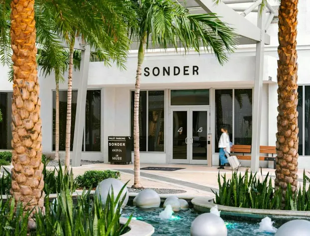 The Circ Hotel Hollywood, Sonder by Marriott Bonvoy hotel detail image 1