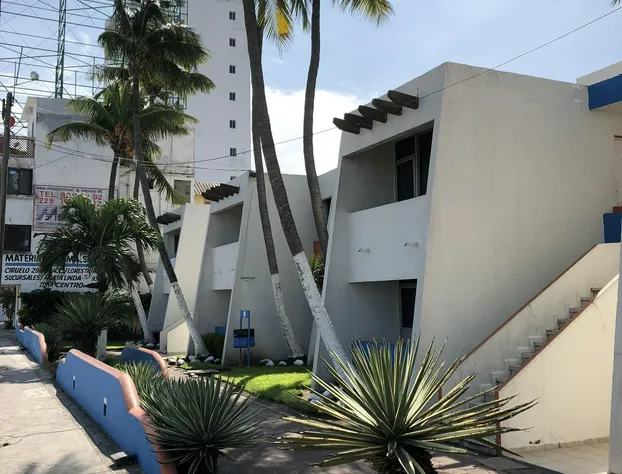 Suites Mediterraneo hotel detail image 1