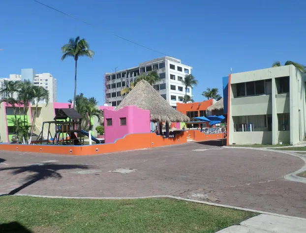 Suites Mediterraneo hotel detail image 4