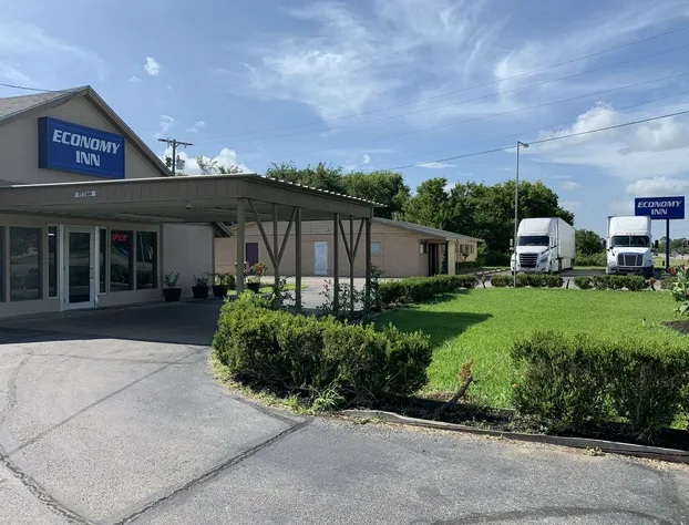 Economy Inn Motel hotel detail image 2