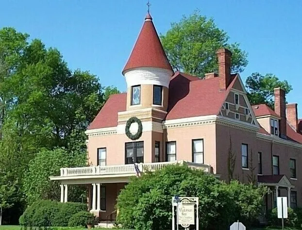 Victorian Inn Bed and Breakfast hotel detail image 1