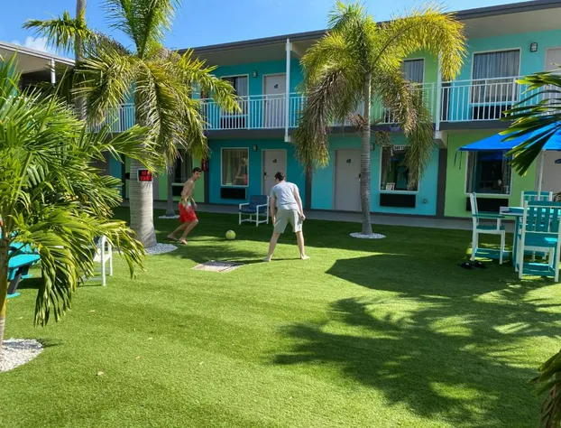 Tropical Inn & Suites hotel detail image 1