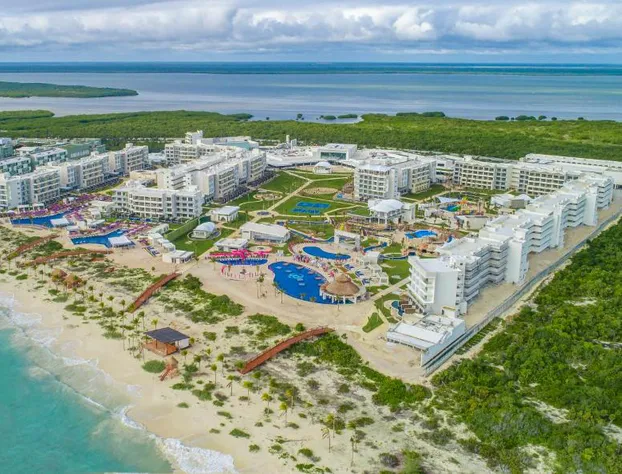 Planet Hollywood Cancun by Royalton, An Autograph Collection All-Inclusive Resort hotel detail image 3