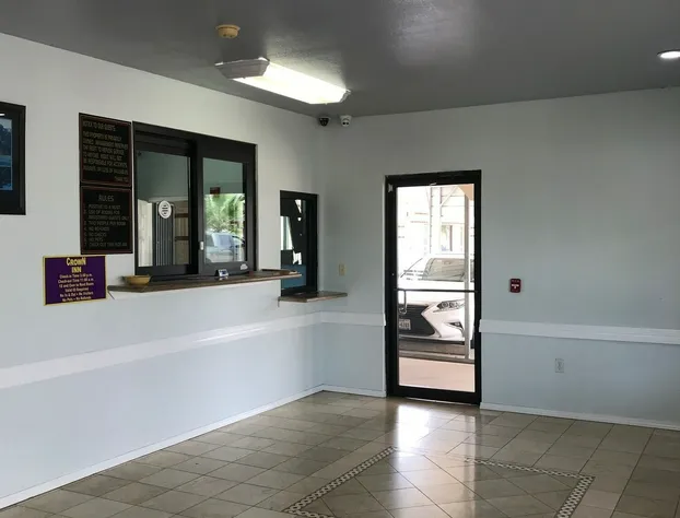 Crown Inn Humble hotel detail image 1