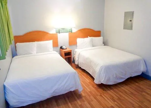 OYO Hotel Midland hotel detail image 1