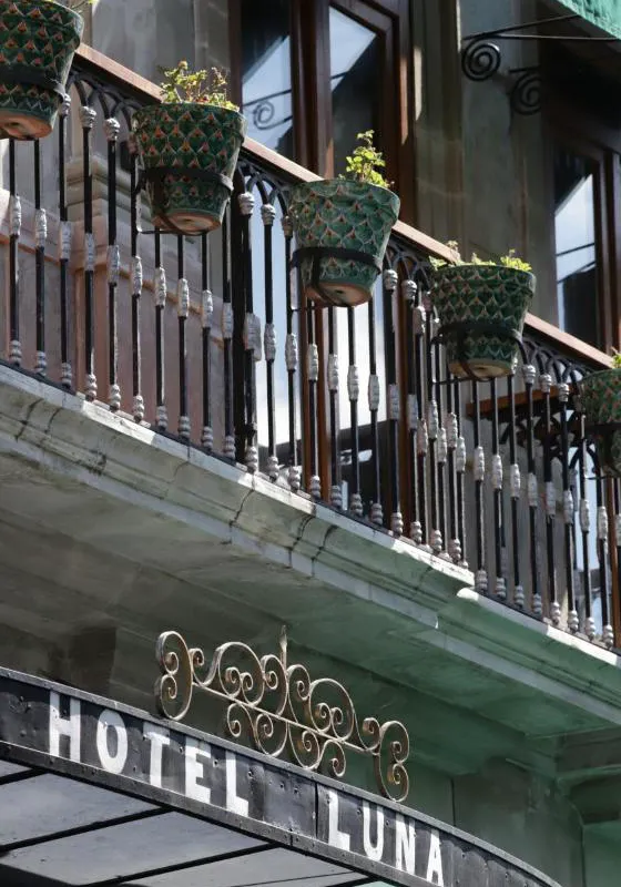 Hotel Luna hotel hero