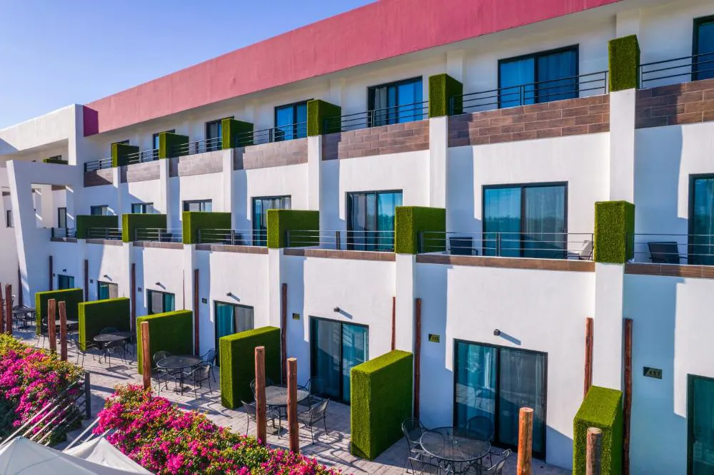 Sawari Hotel hotel hero