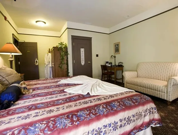 Hotel Selkirk at Fort Edmonton Park hotel detail image 3