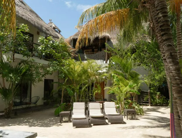 Hotel Boutique La Puerta Azul Beachfront - Adults Only hotel detail image 3