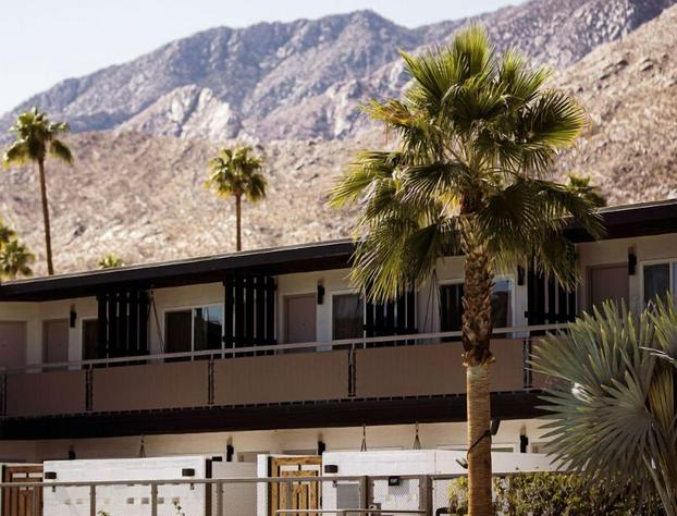 V Palm Springs hotel detail image 1