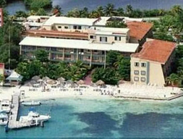 Qbay Resorts & Suites hotel detail image 4