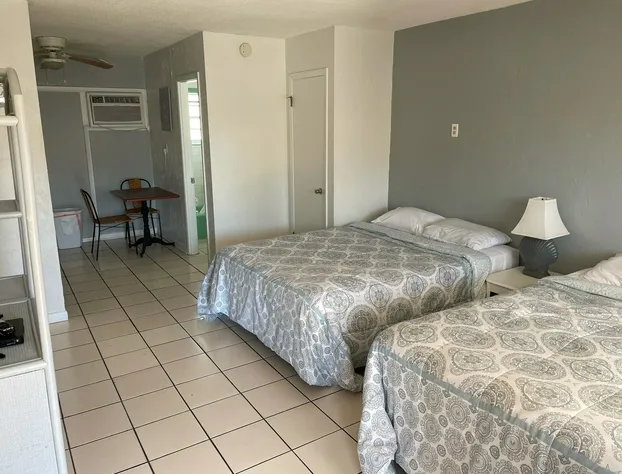 Colonial Shores hotel detail image 2