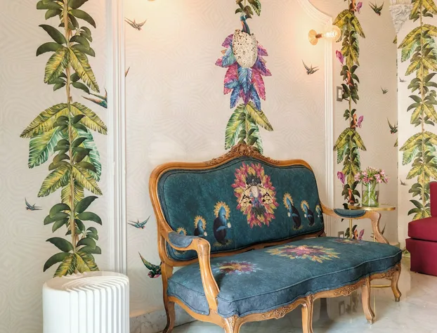 Pug Seal Polanco Allan Poe hotel detail image 4