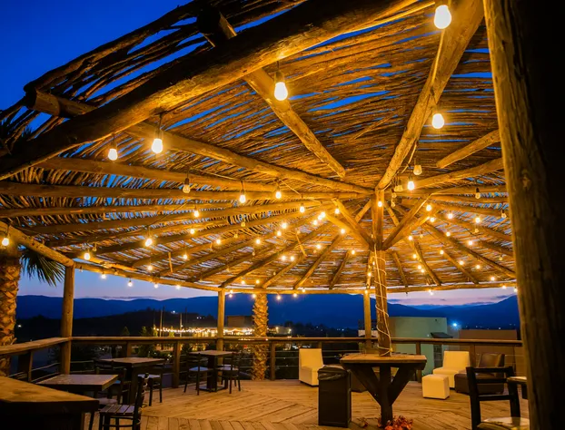 Cuatro Lunas hotel detail image 3