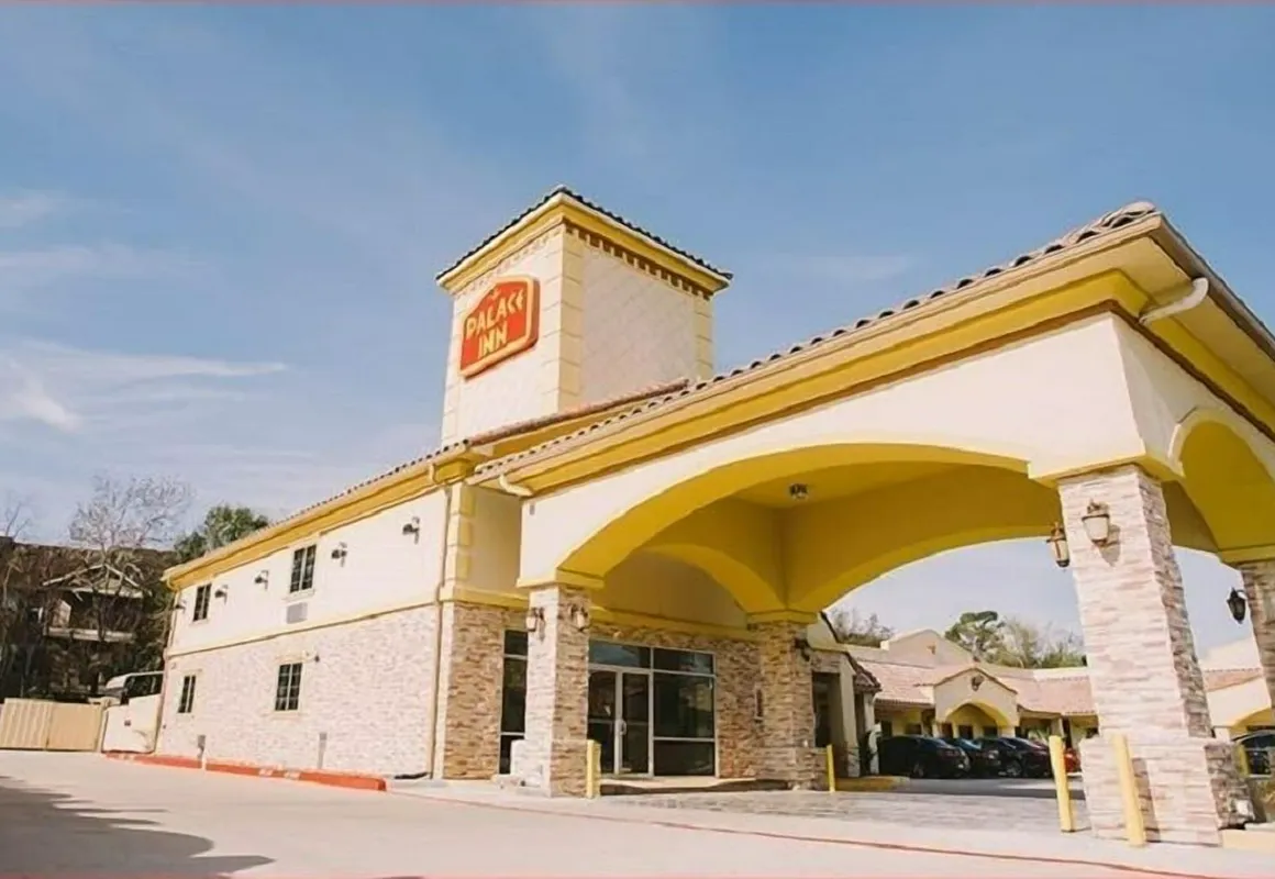 Palace Inn hotel hero