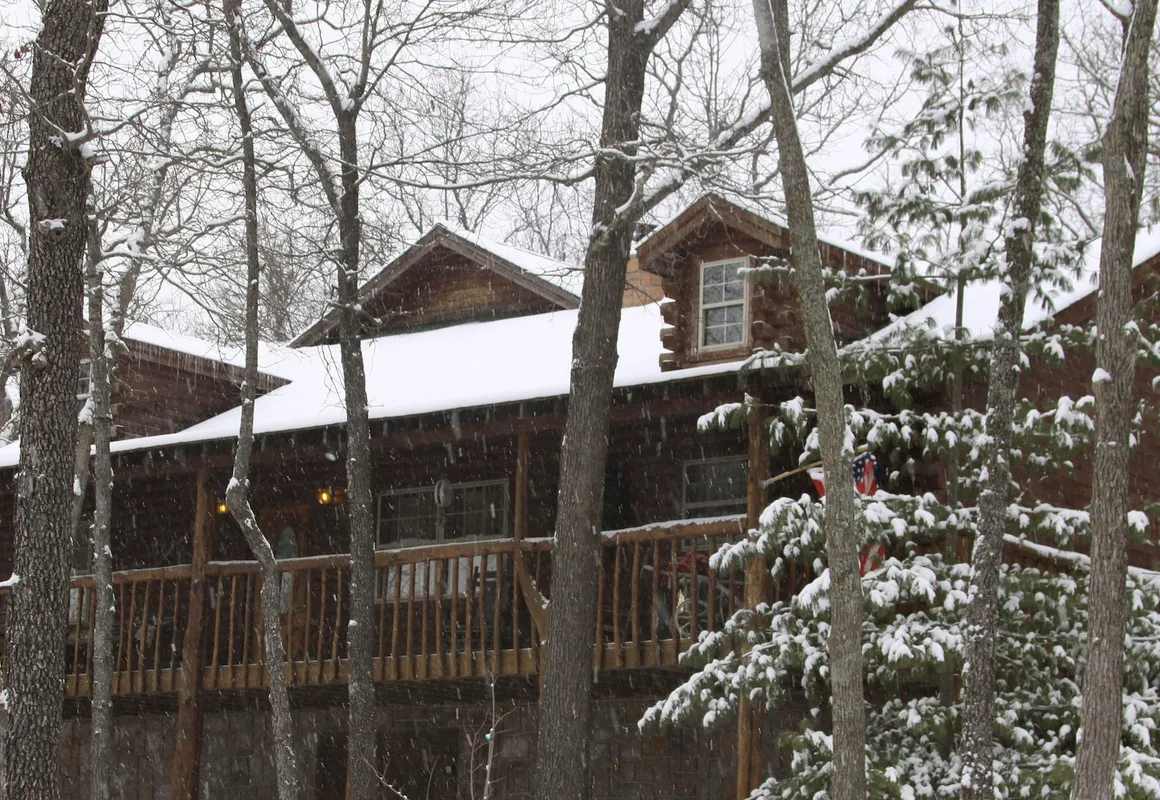 Crystal Cove Bed and Breakfast hotel hero