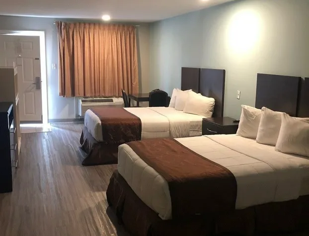 Cypress Inn hotel detail image 3