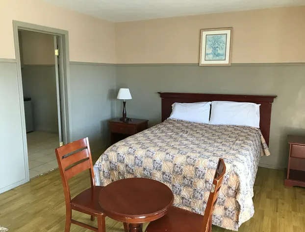 Sunshine Village Motel hotel detail image 4