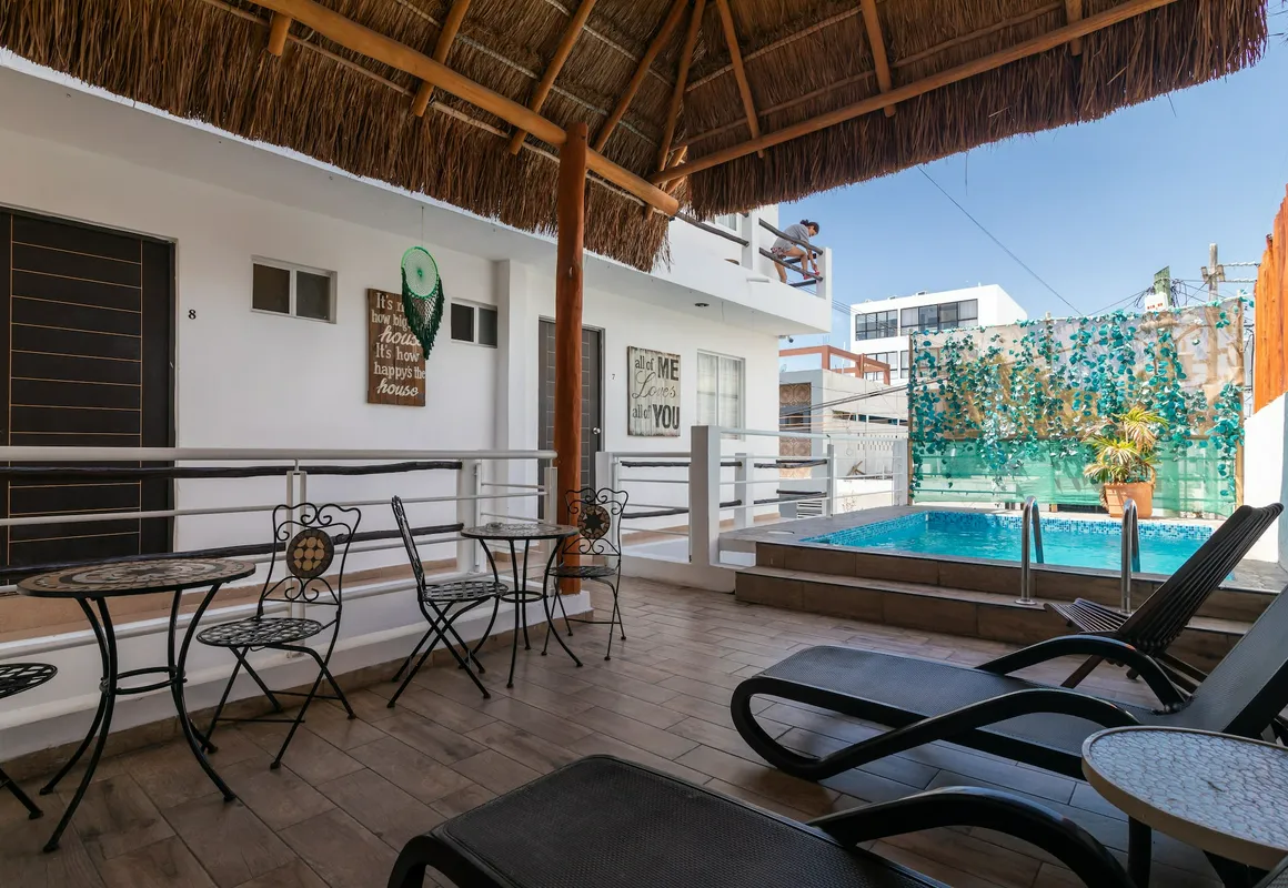 Casa Isza hotel hero