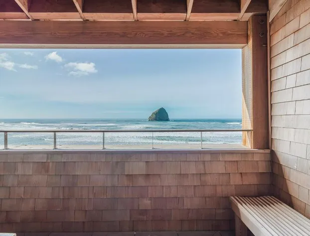 Headlands Coastal Lodge & Spa hotel detail image 2