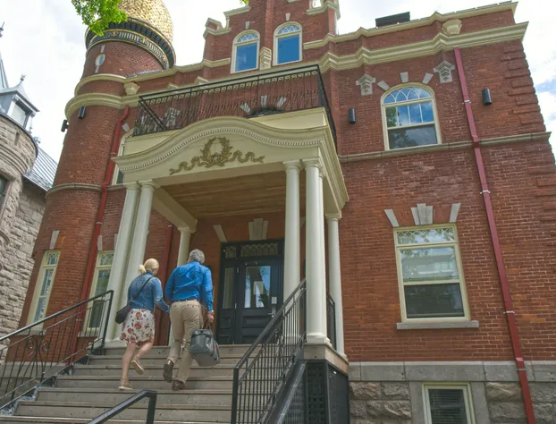 L'Adresse - lofts Grande-Allée hotel detail image 1