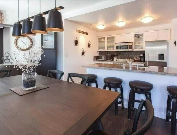 Village 2230 White Mountain Lodge hotel detail image 2