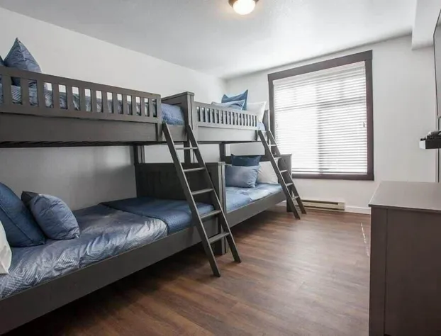 Village 2230 White Mountain Lodge hotel detail image 4