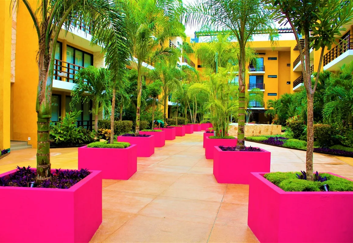 Sophisticated 2BR condo in heart of town by Happy Address hotel hero