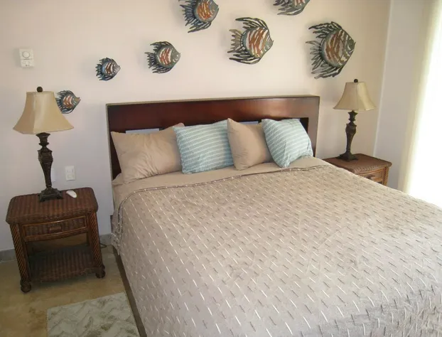 Condo Mike EM hotel detail image 2