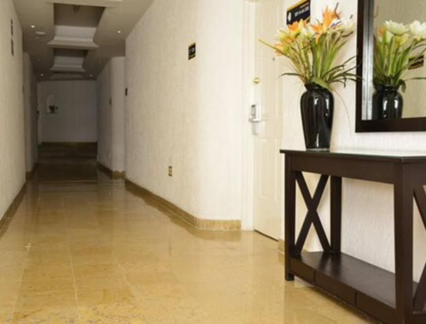 Paradise Inn hotel detail image 3